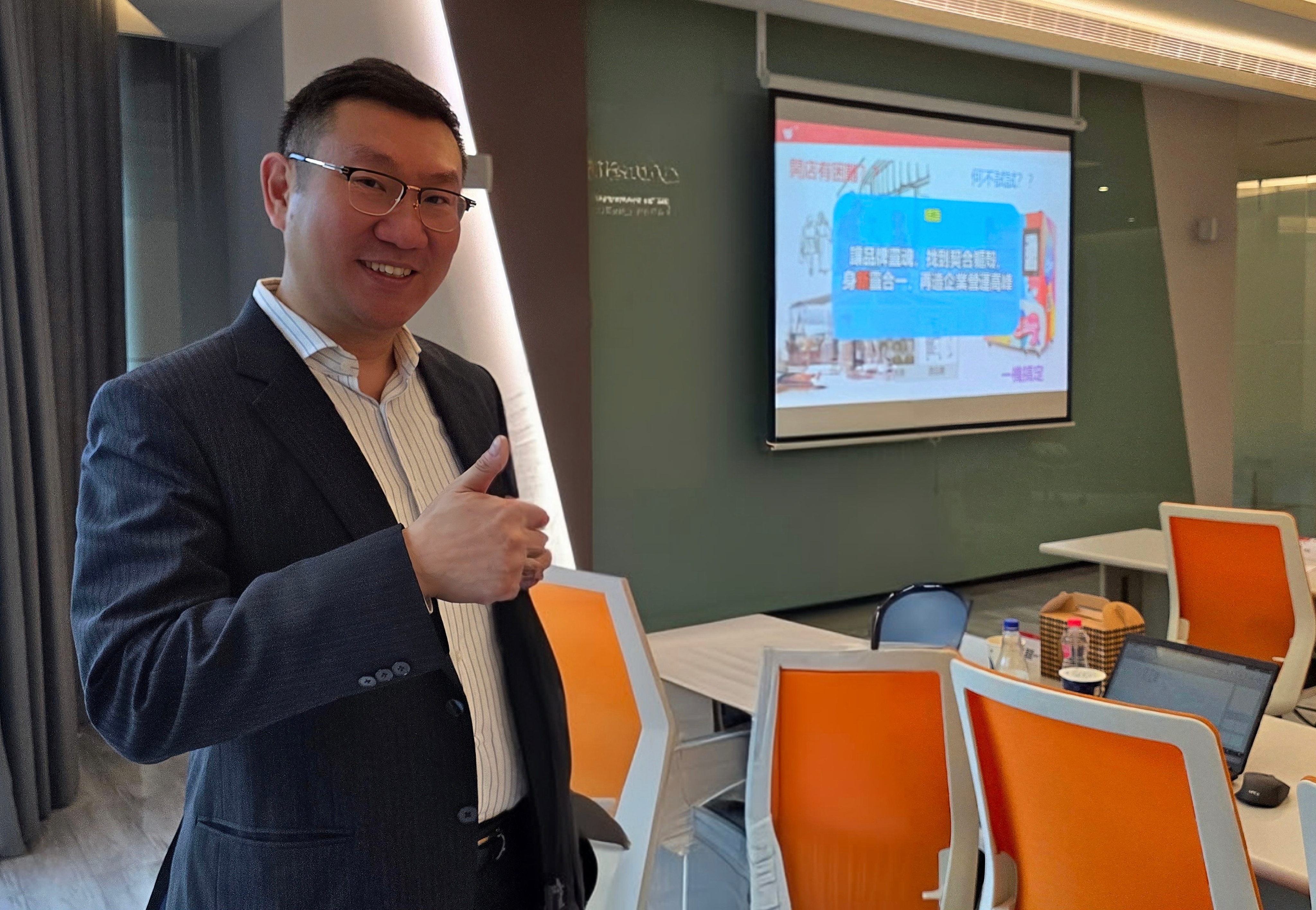 李奇申最新肖像照