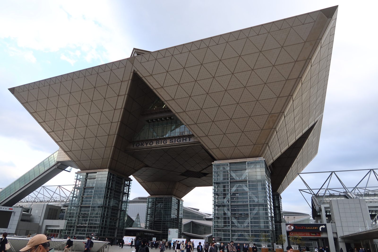 進軍全球最大販賣機市場:龍雲數位的日本市場攻略